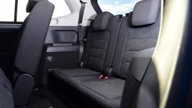 Tiguan allspace outlet 3 child seats